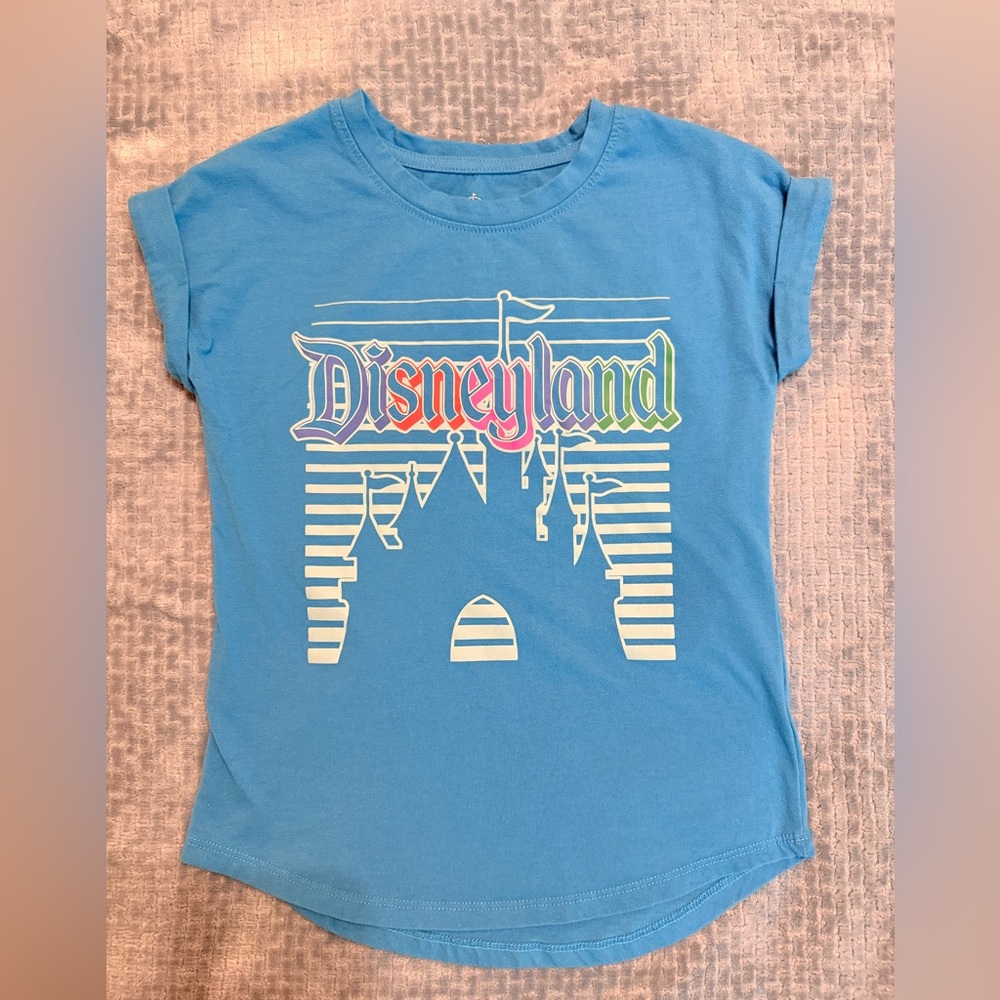 Disneyland Blue Kids T-Shirt with Colorful Logo size medium